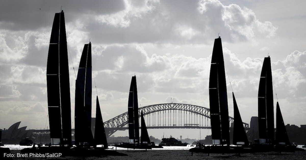 F50 da equipe australiana em regata do SailGP