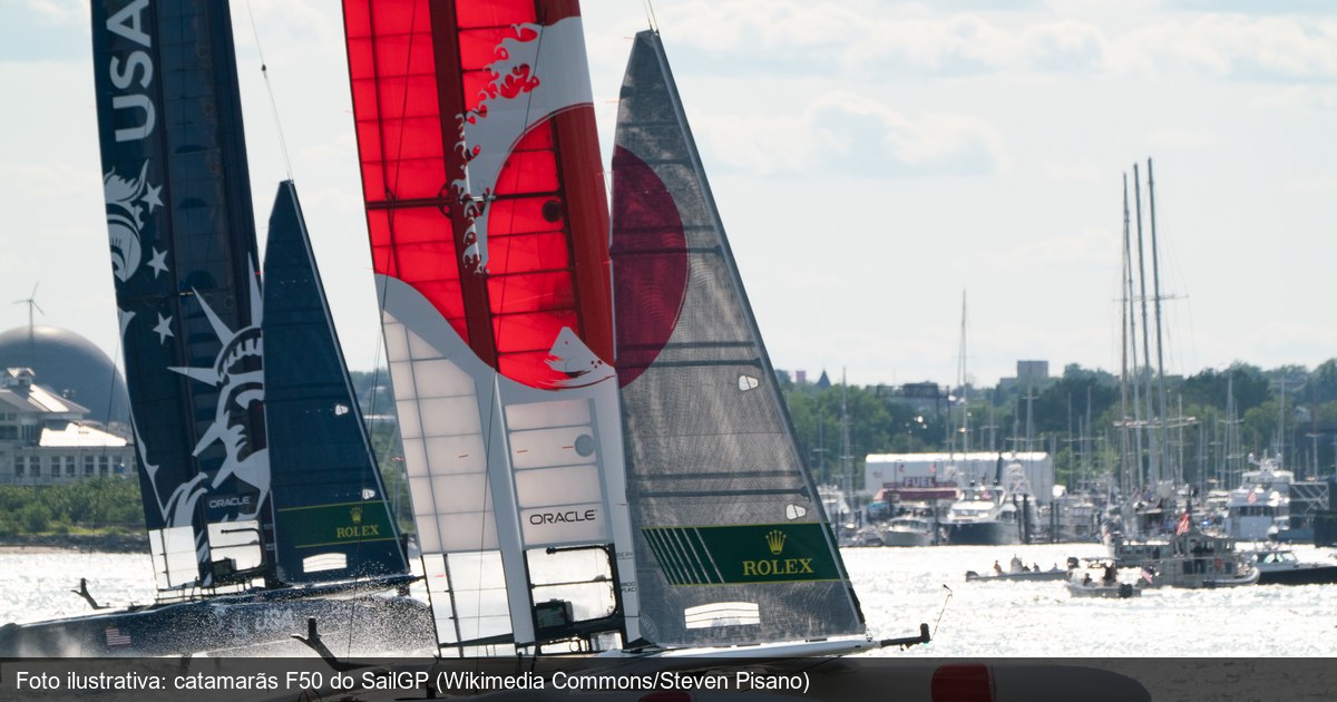 Catamarãs F50 disputando etapa do SailGP